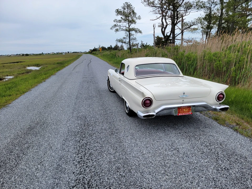 1957 Ford Thunderbird 1st Gen - Image 10 of 31