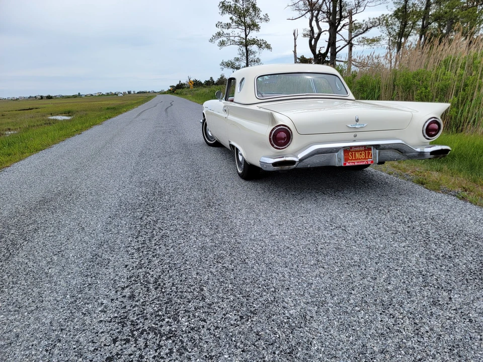 1957 Ford Thunderbird 1st Gen - Image 9 of 31