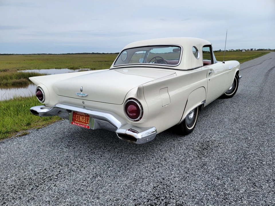 1957 Ford Thunderbird 1st Gen - Image 18 of 31
