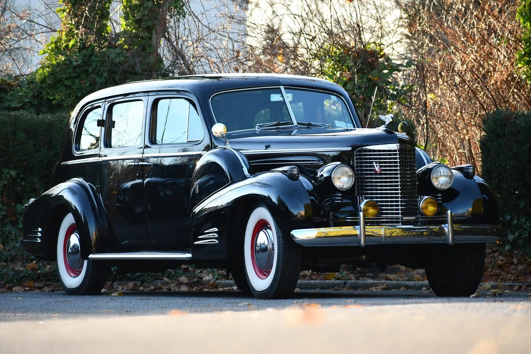 1939 Cadillac Series 70 & 75 - Image 5 of 31