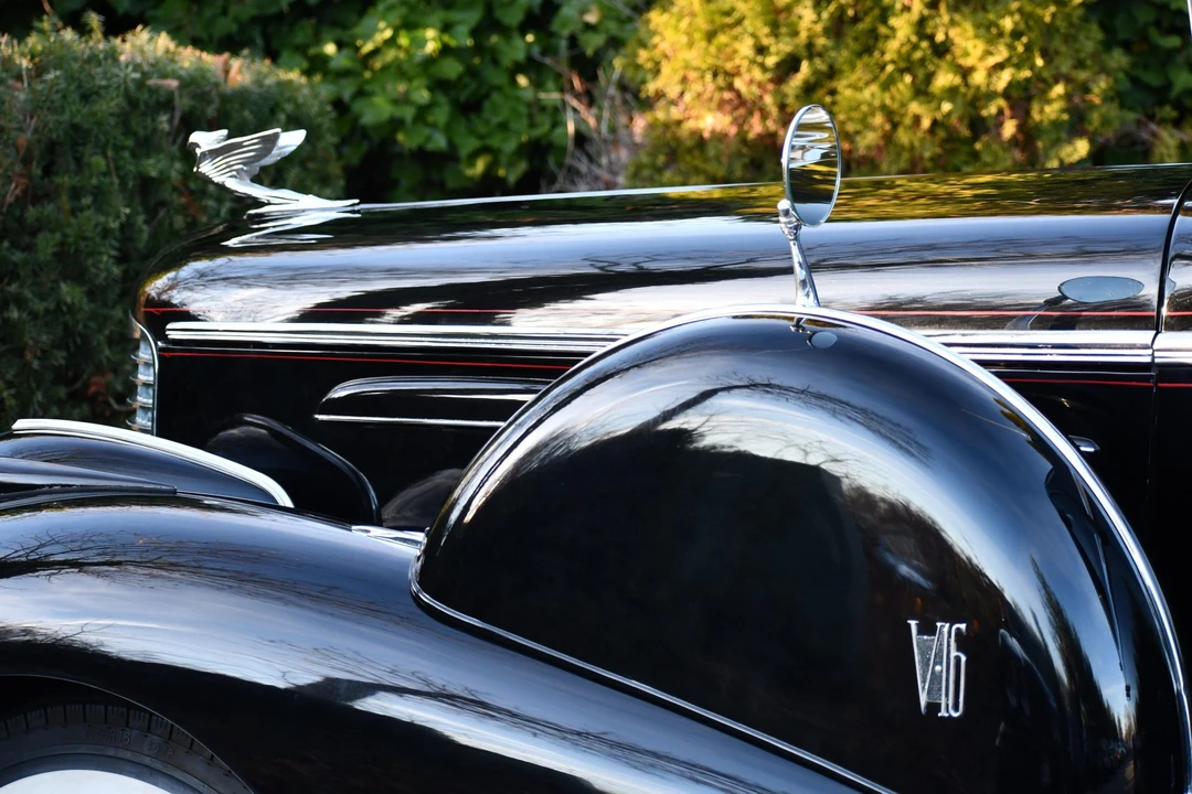 1939 Cadillac Series 70 & 75 - Image 25 of 31