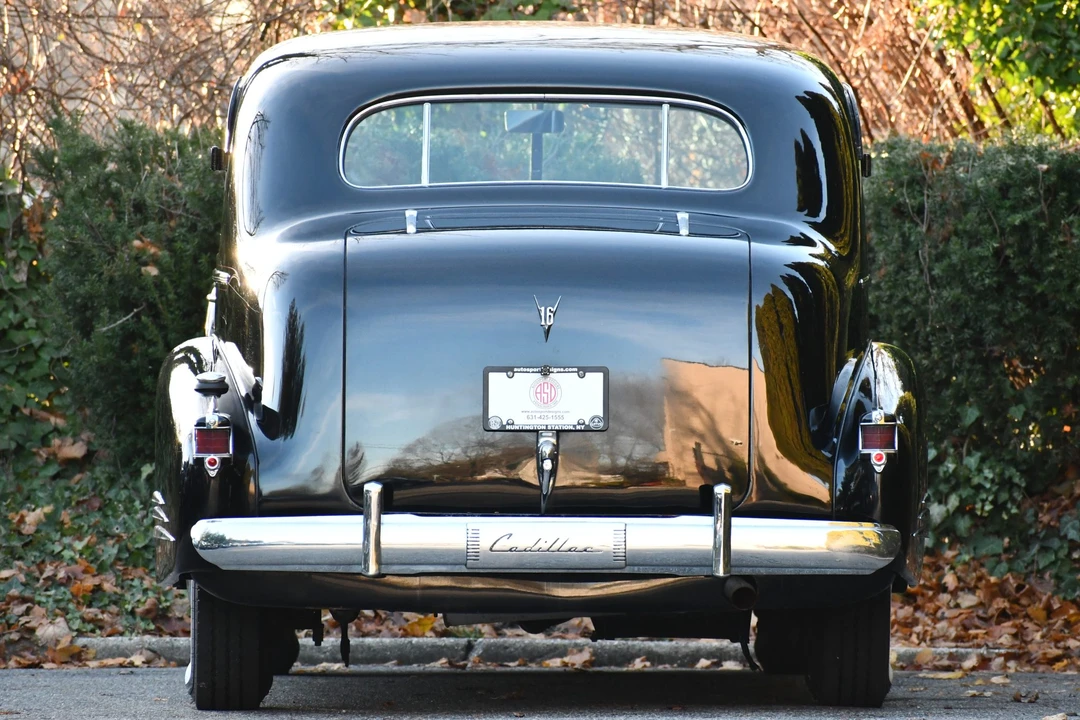 1939 Cadillac Series 70 & 75 - Image 9 of 31