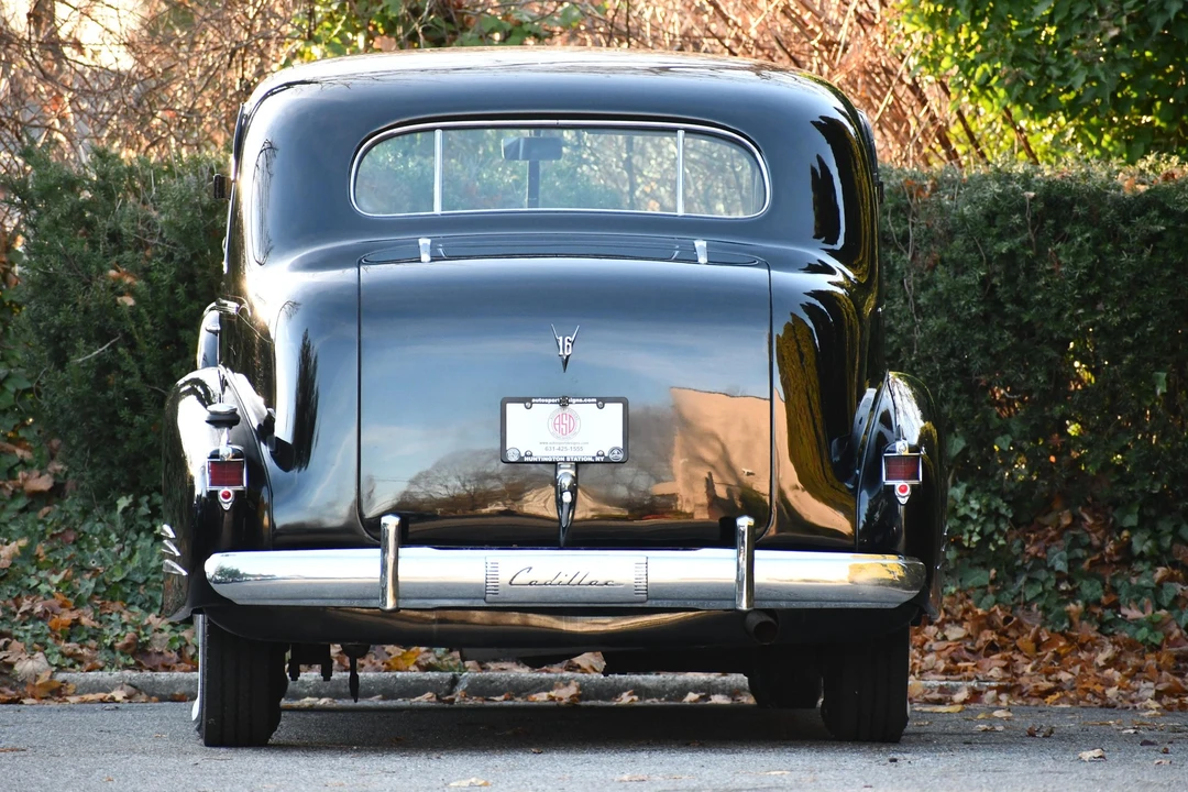 1939 Cadillac Series 70 & 75 - Image 10 of 31