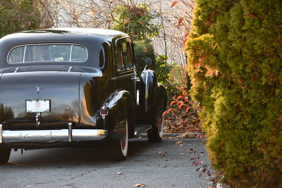 1939 Cadillac Series 70 & 75 - Image 8 of 31