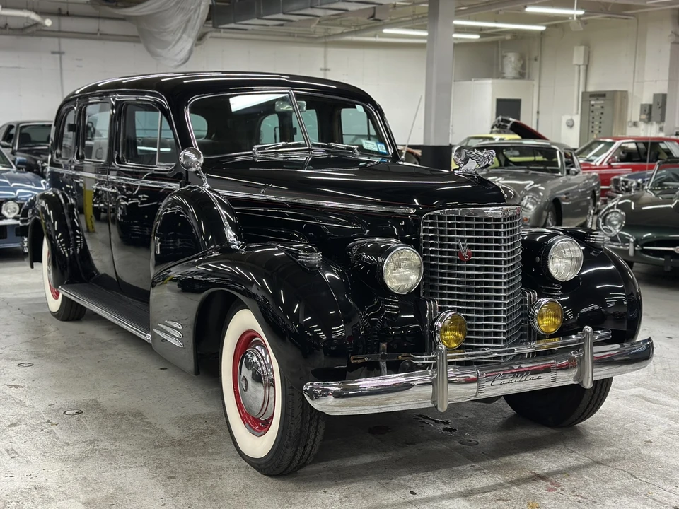 1939 Cadillac Series 70 & 75 - Image 18 of 31
