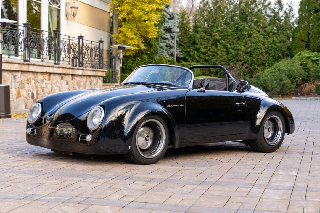 Porsche Speedster - Image 1 of 31