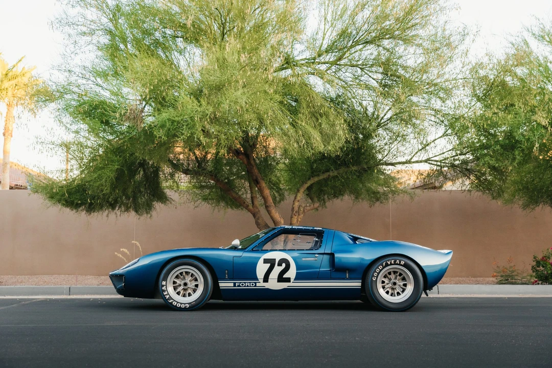 Ford Replica - Image 2 of 31