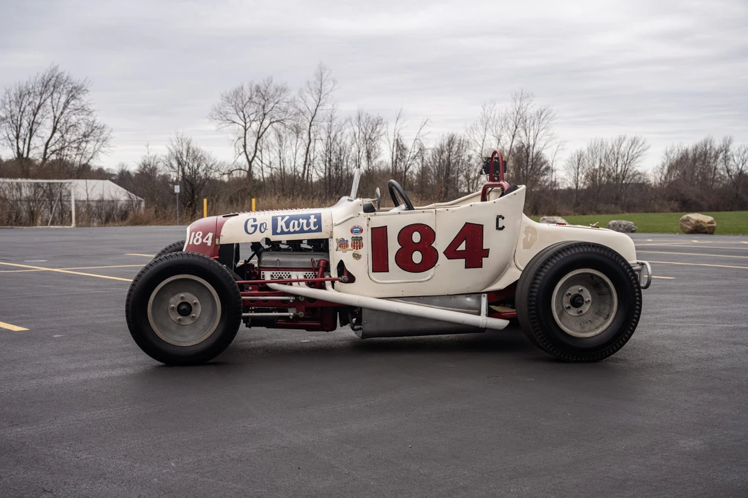 Ford Hot Rod - Image 11 of 31