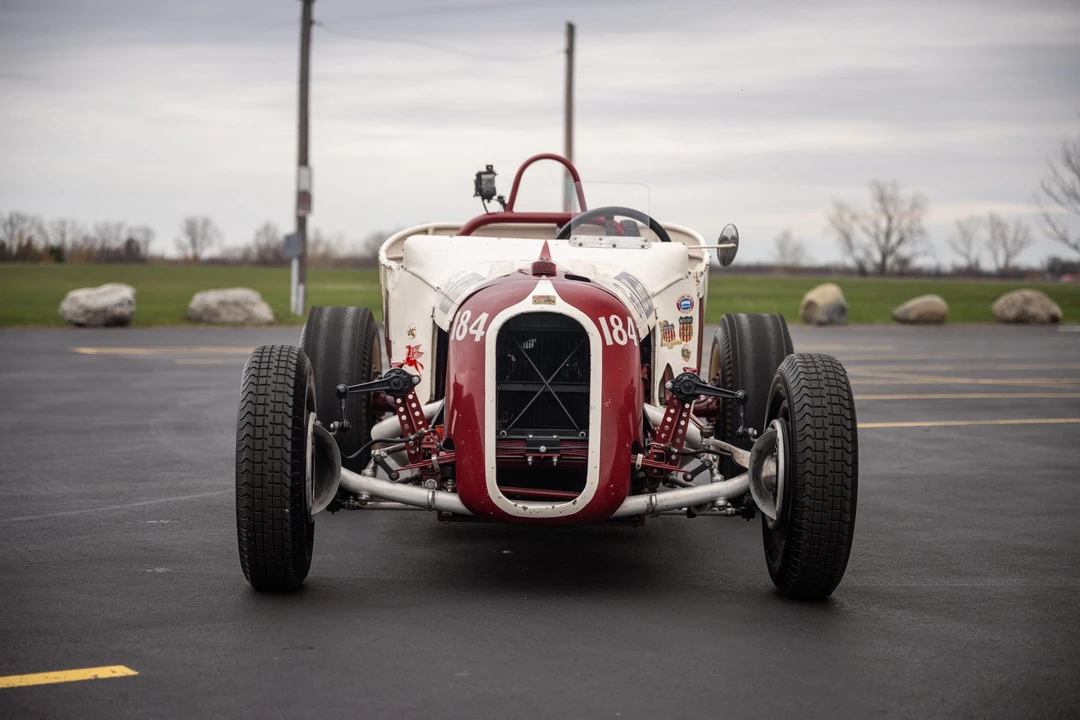 Ford Hot Rod - Image 17 of 31