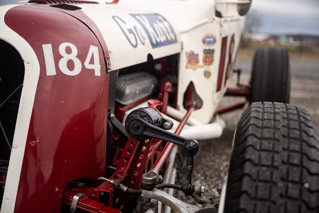 Ford Hot Rod - Image 23 of 31