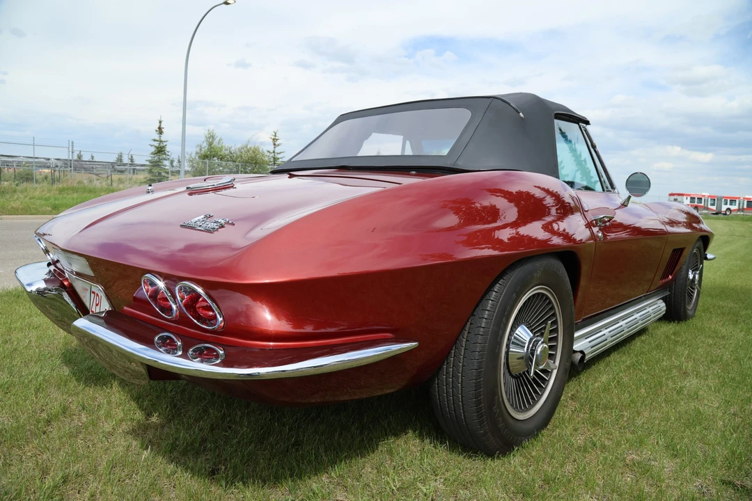 1967 Chevrolet Corvette C2 - Image 10 of 31