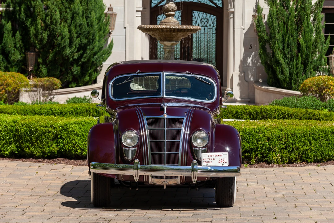 1935 Chrysler Airflow - Image 2 of 31
