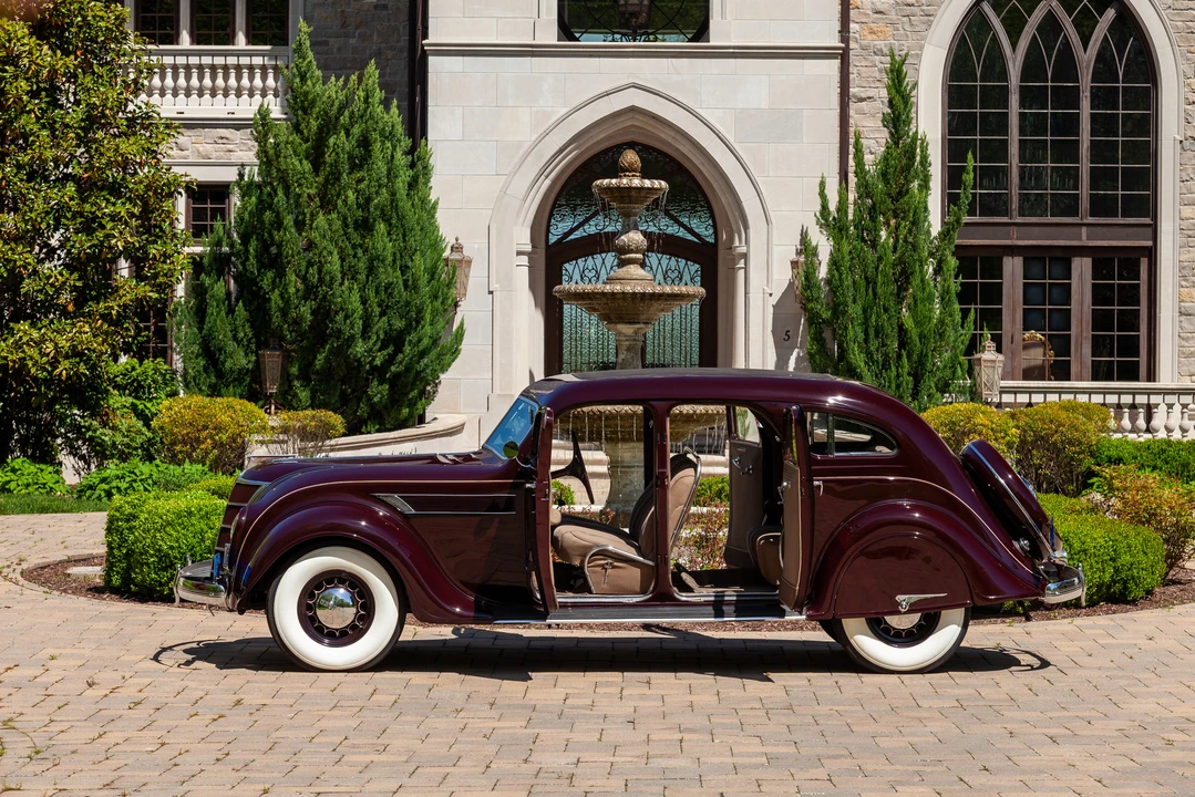 1935 Chrysler Airflow - Image 6 of 31