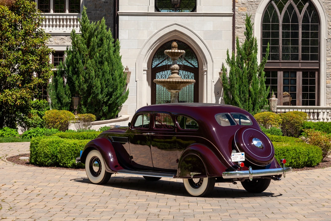 1935 Chrysler Airflow - Image 8 of 31