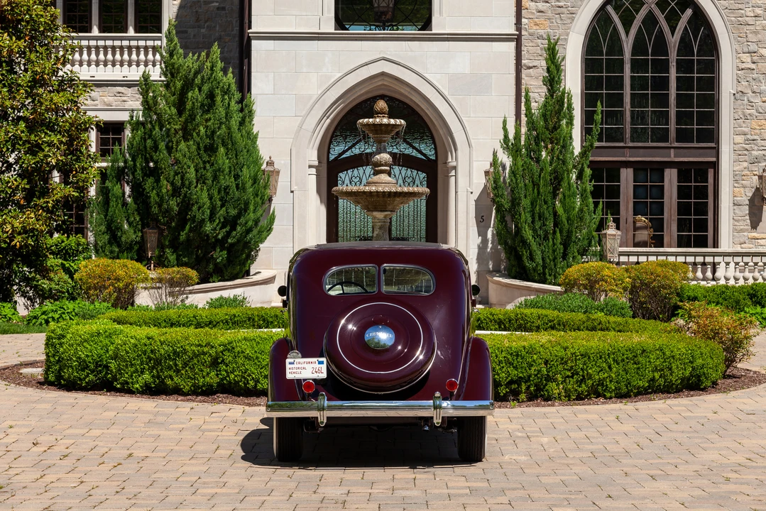 1935 Chrysler Airflow - Image 9 of 31