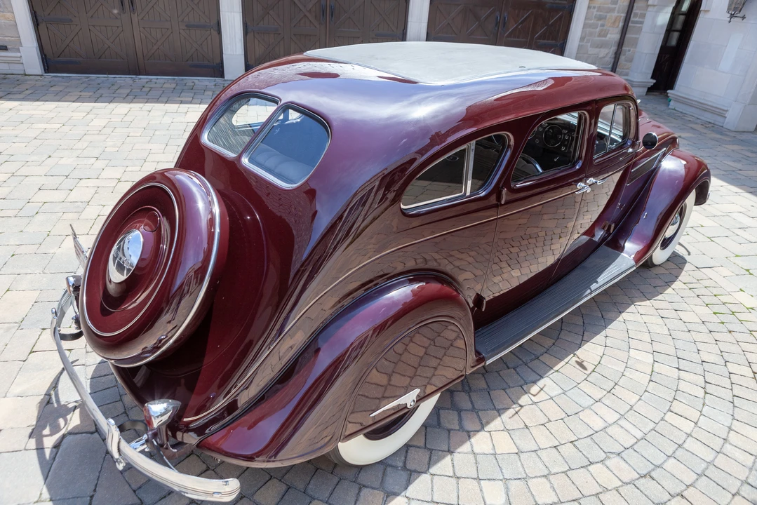 1935 Chrysler Airflow - Image 23 of 31