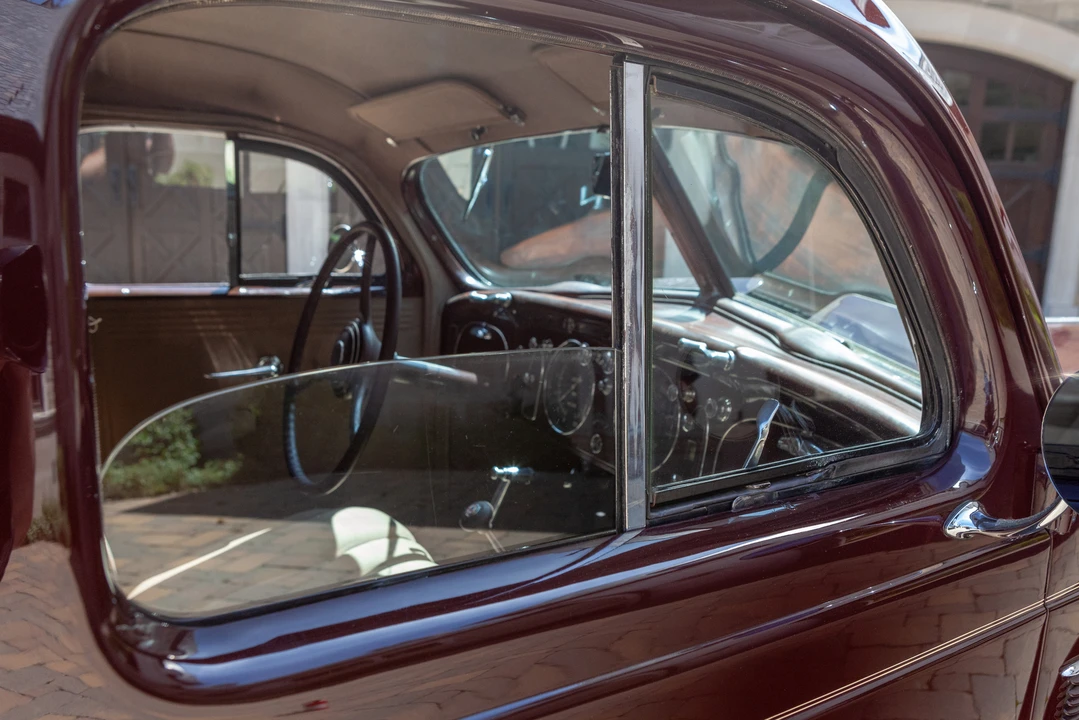 1935 Chrysler Airflow - Image 29 of 31