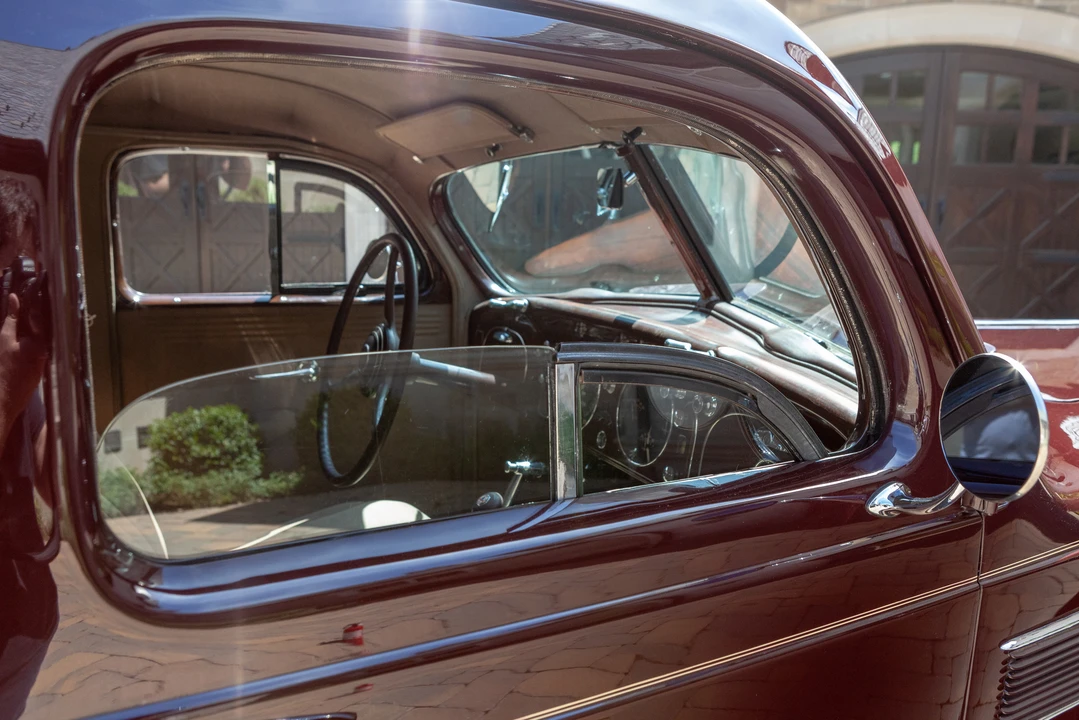 1935 Chrysler Airflow - Image 30 of 31