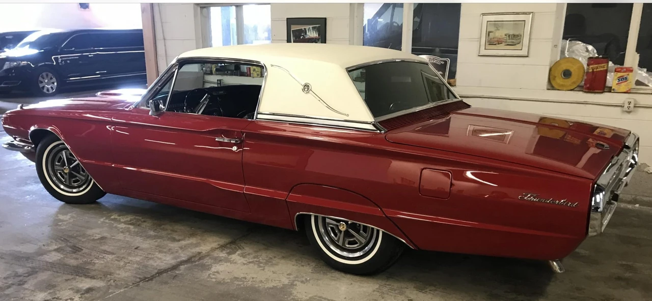 1966 Ford Thunderbird 4th Gen - Image 22 of 31