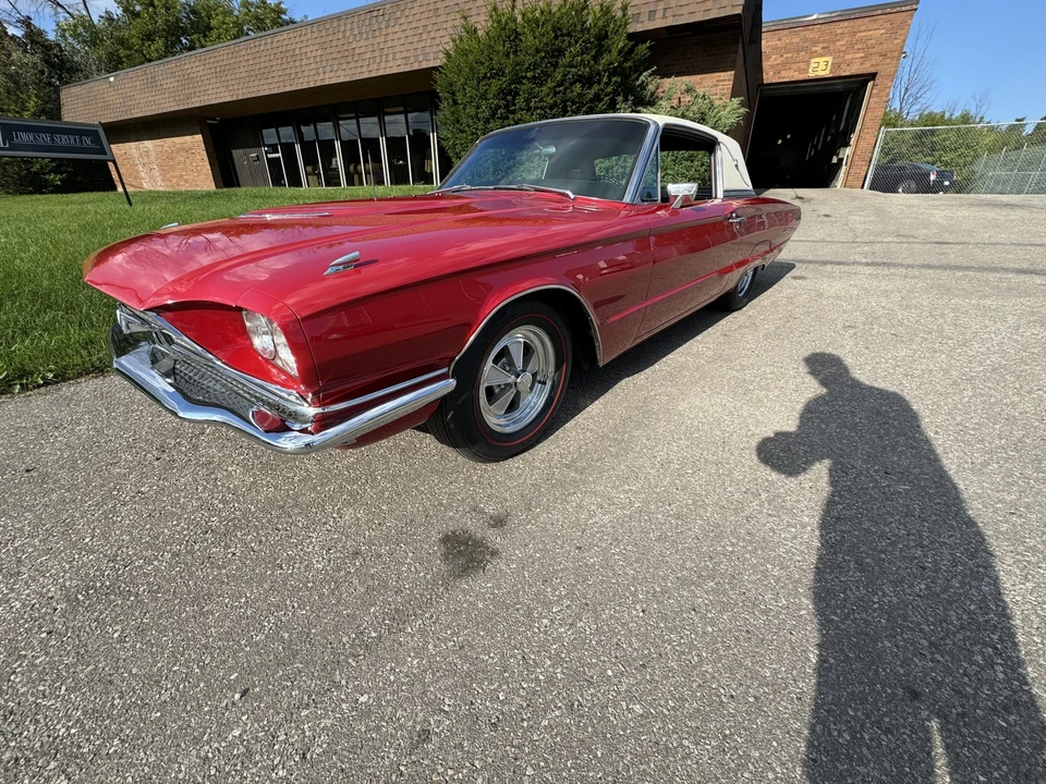 1966 Ford Thunderbird 4th Gen - Image 4 of 31