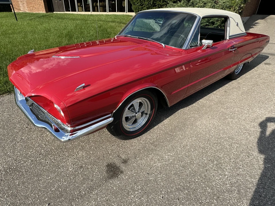 1966 Ford Thunderbird 4th Gen - Image 3 of 31