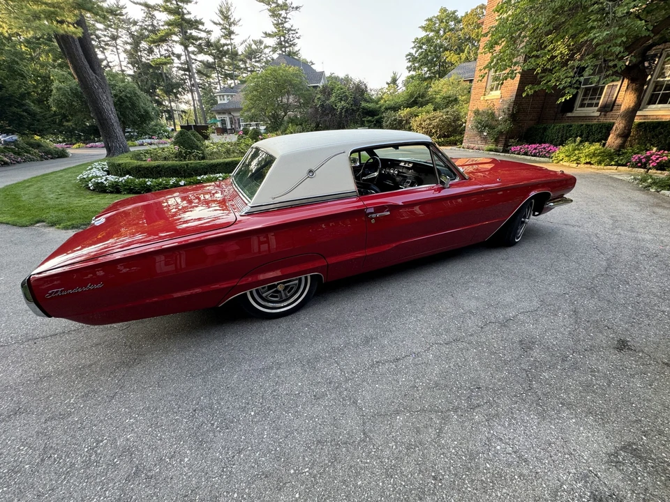 1966 Ford Thunderbird 4th Gen - Image 12 of 31