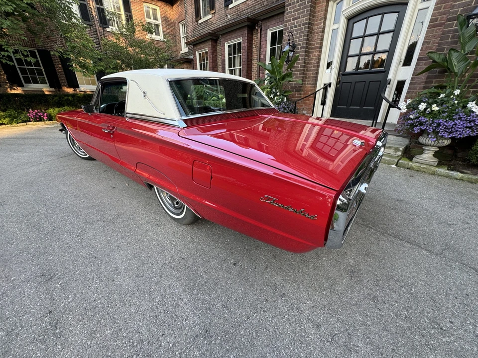 1966 Ford Thunderbird 4th Gen - Image 17 of 31