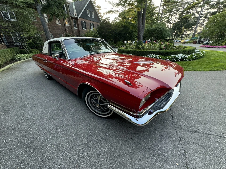 1966 Ford Thunderbird 4th Gen - Image 11 of 31