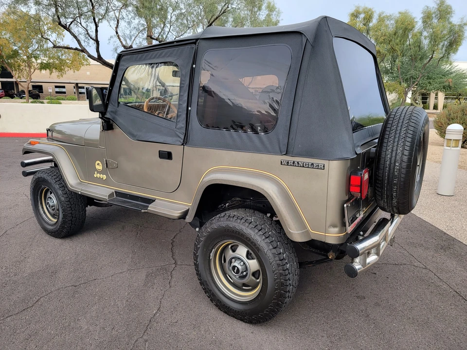 1988 Jeep YJ Wrangler - Image 5 of 31