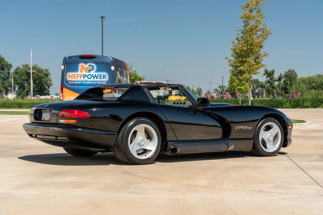 1995 Dodge Viper 1st Gen - Image 18 of 31