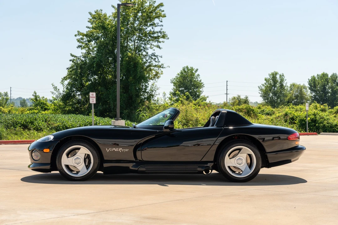 1995 Dodge Viper 1st Gen - Image 30 of 31