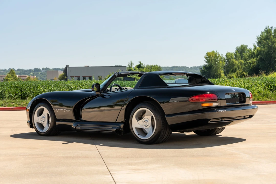 1995 Dodge Viper 1st Gen - Image 29 of 31