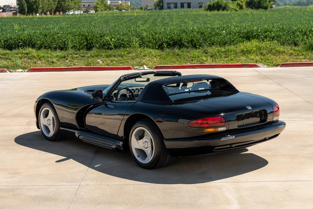 1995 Dodge Viper 1st Gen - Image 27 of 31
