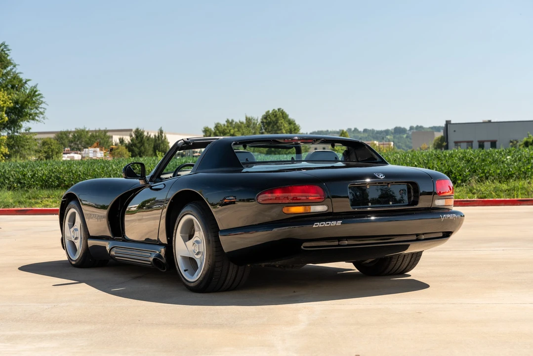 1995 Dodge Viper 1st Gen - Image 26 of 31