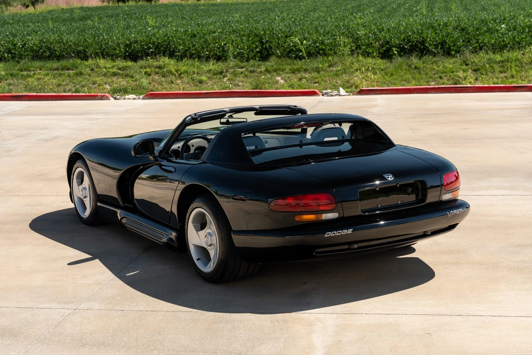 1995 Dodge Viper 1st Gen - Image 25 of 31