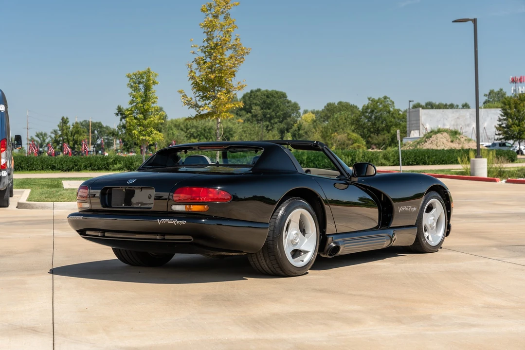 1995 Dodge Viper 1st Gen - Image 19 of 31