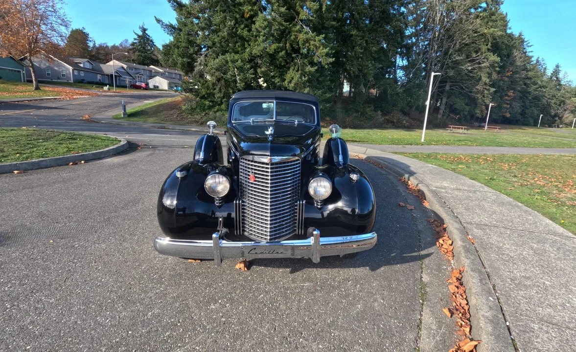 1938 Cadillac Series 70 & 75 - Image 4 of 31