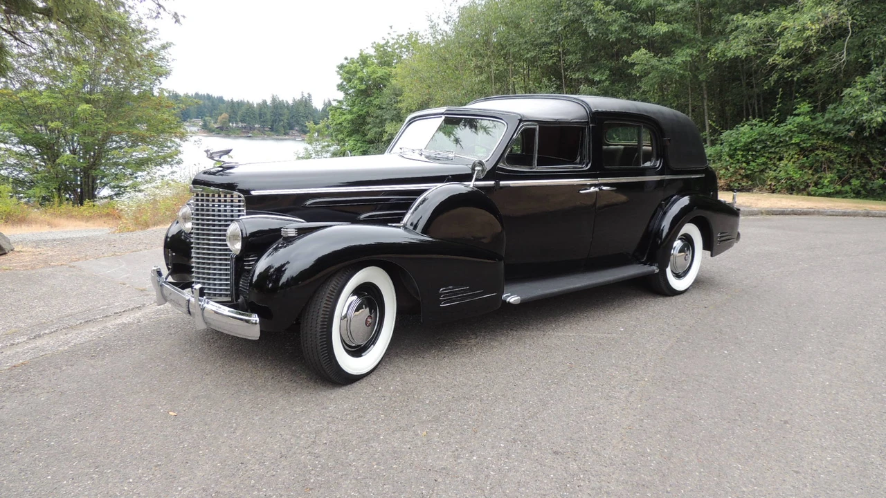 1938 Cadillac Series 70 & 75 - Image 19 of 31