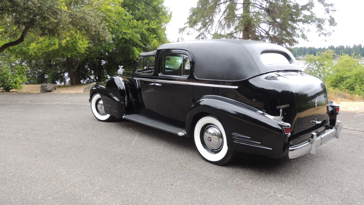 1938 Cadillac Series 70 & 75 - Image 22 of 31