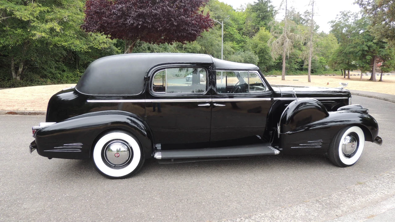 1938 Cadillac Series 70 & 75 - Image 25 of 31