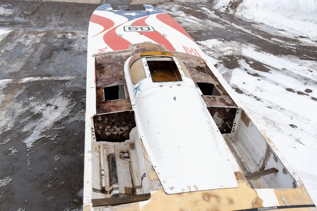 Vehicle image 3 of 5