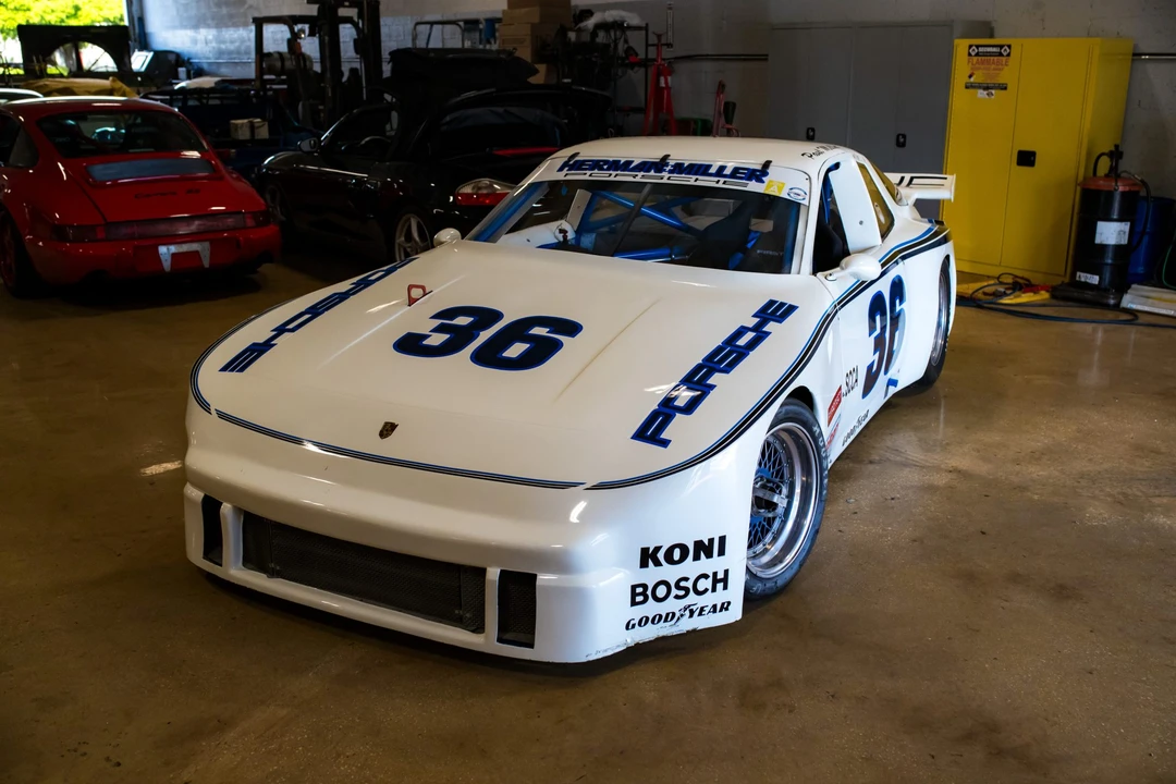 1982 Porsche 924 Turbo - Image 2 of 31