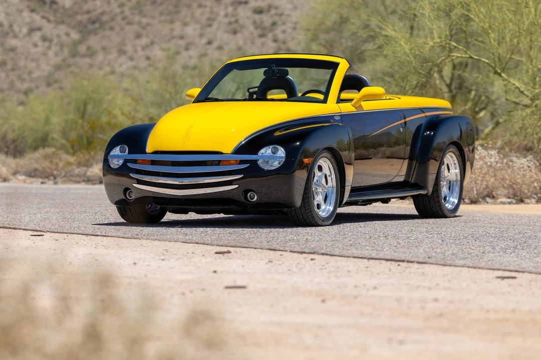 2004 Chevrolet SSR - Image 6 of 31