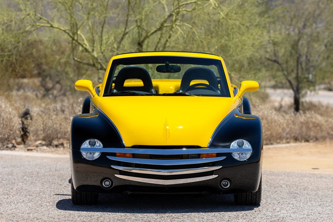 2004 Chevrolet SSR - Image 13 of 31