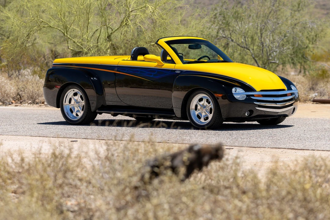 2004 Chevrolet SSR - Image 24 of 31