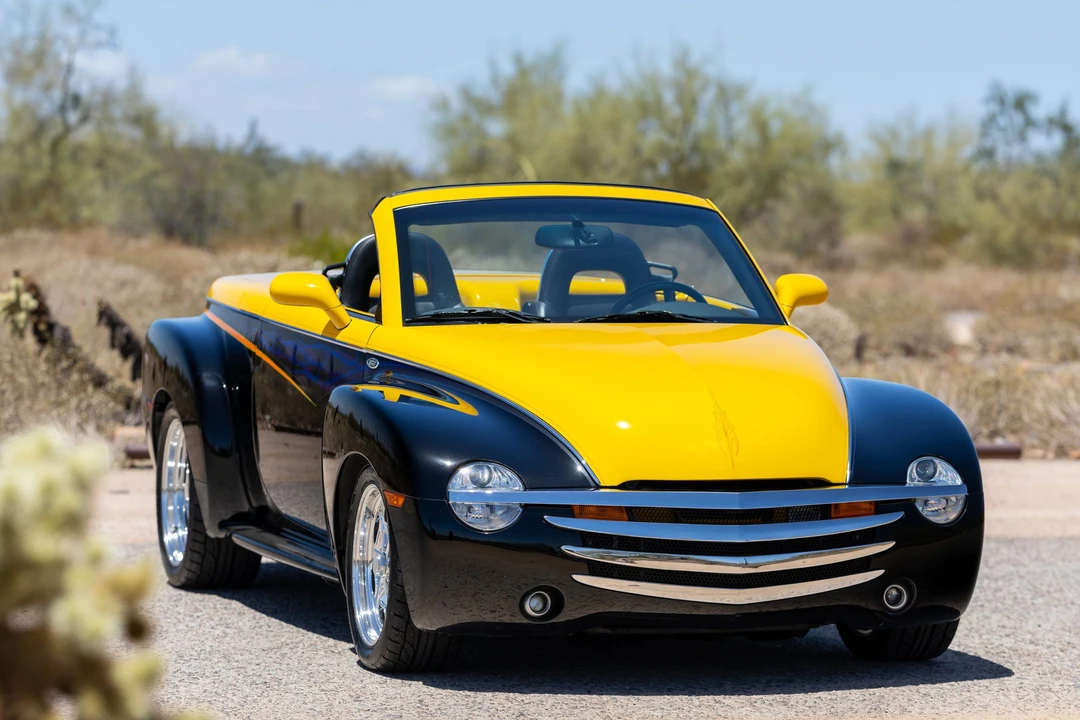 2004 Chevrolet SSR - Image 14 of 31