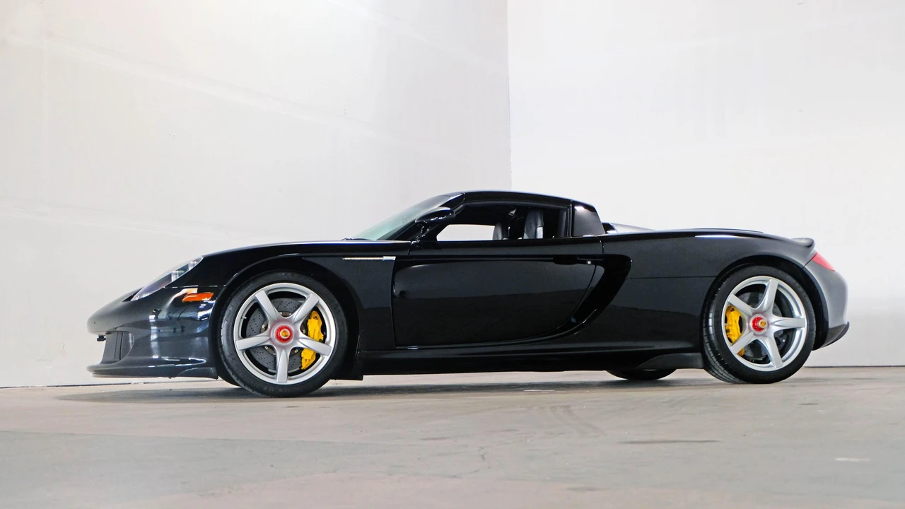 2004 Porsche Carrera GT - Image 5 of 31