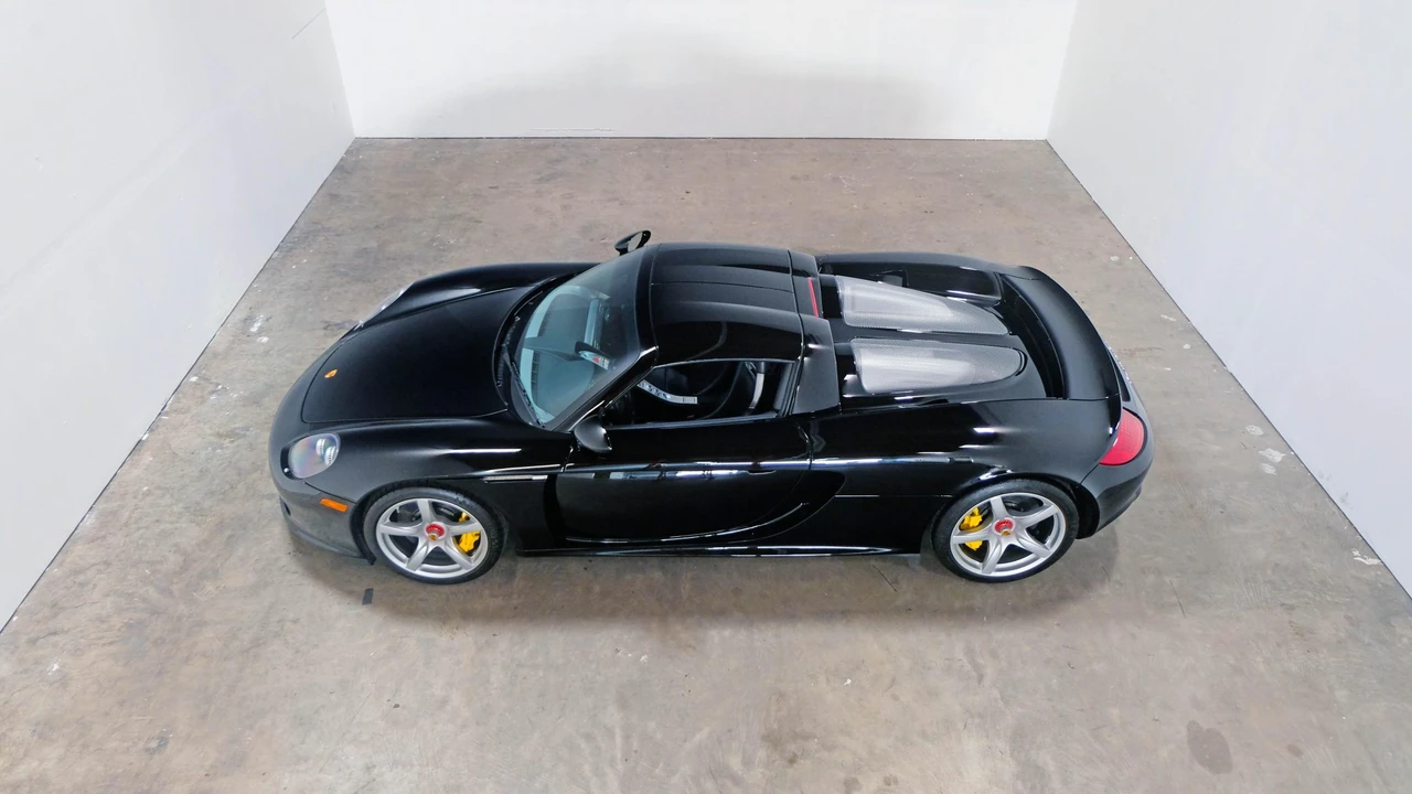 2004 Porsche Carrera GT - Image 12 of 31