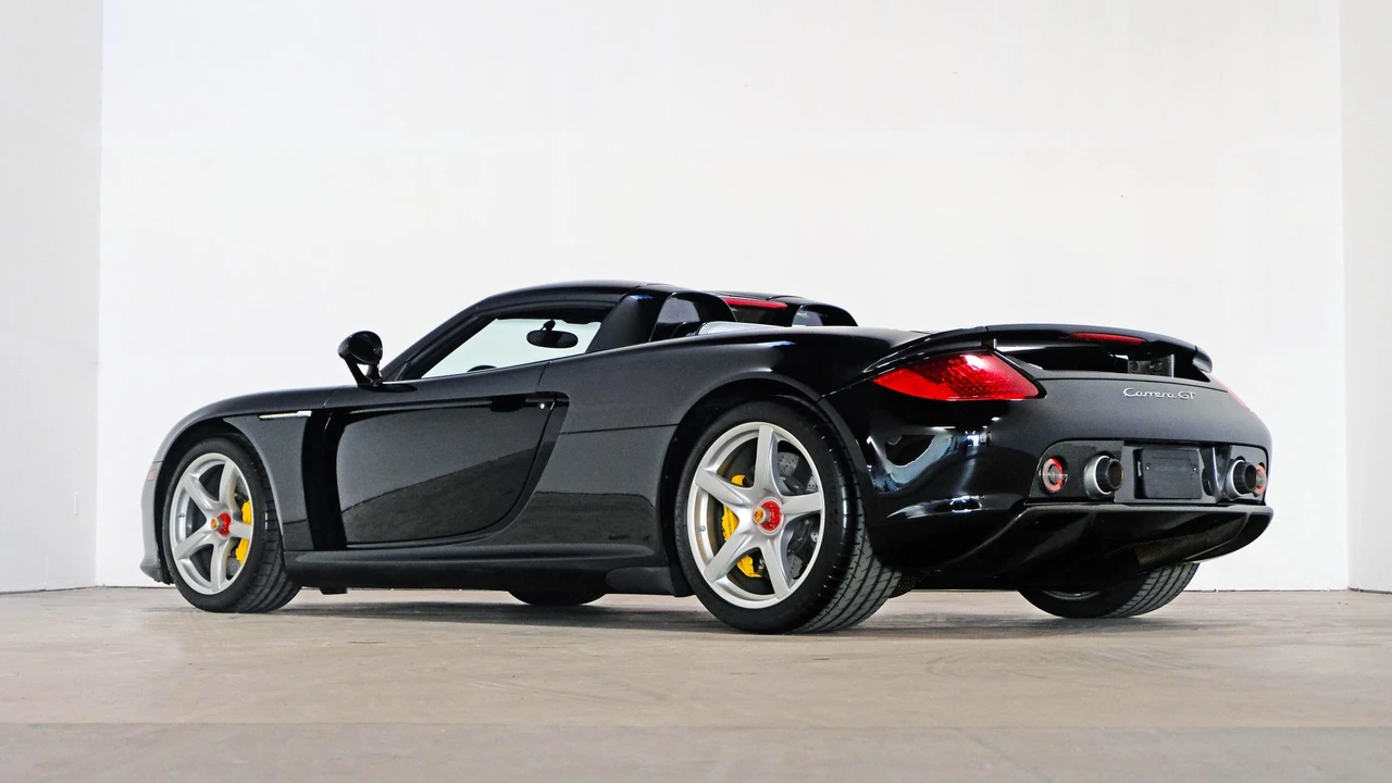 2004 Porsche Carrera GT - Image 21 of 31