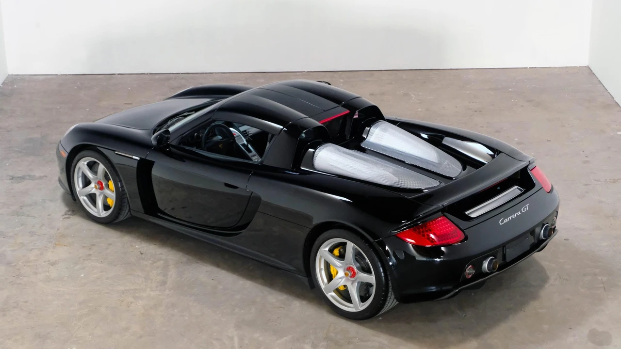 2004 Porsche Carrera GT - Image 22 of 31